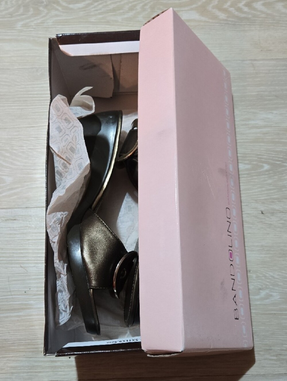Bandolino Bronze Leather Slide Sandals with Buckle Accent.  Sz 6.5
